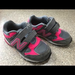 New Balance girls 574 sneakers